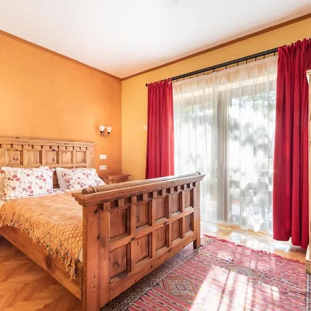 Guest house Corona Villa